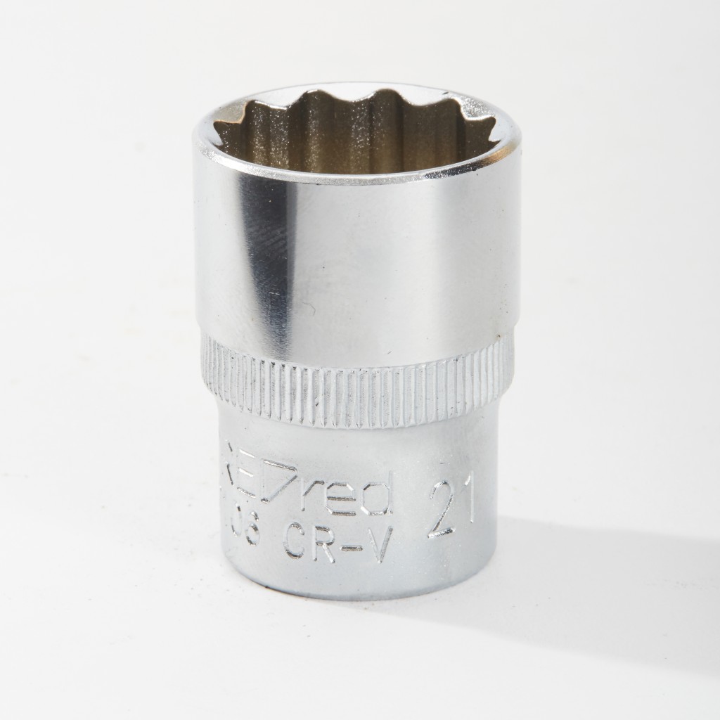 Satin Reg Socket